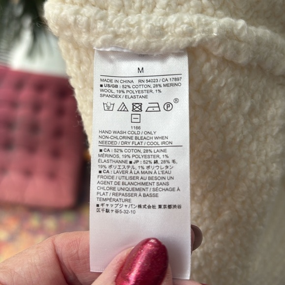 Banana republic sweater crewneck, long sleeves cotton /Merino wool Ivory NWT - Picture 3 of 12
